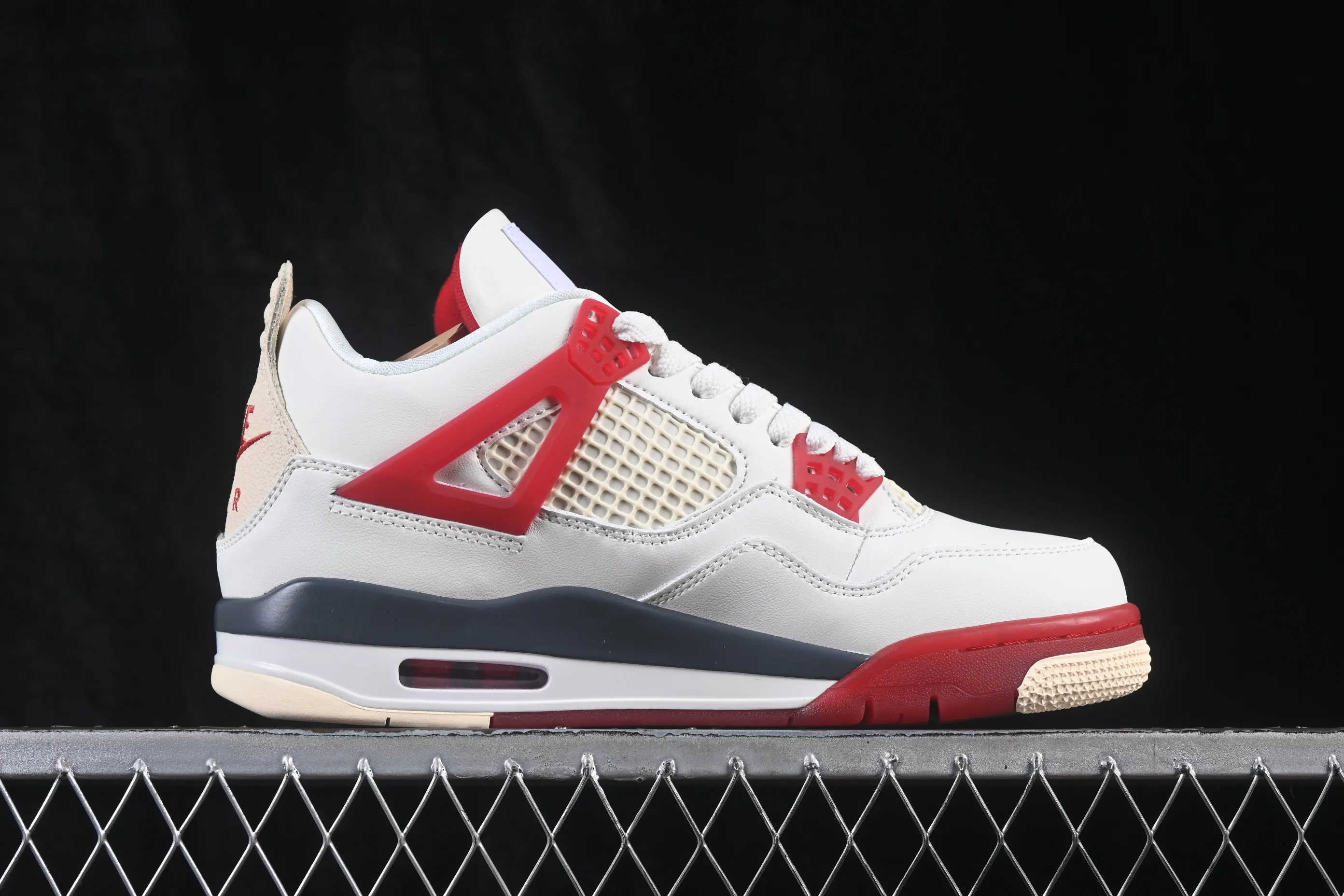 All Categories Air Jordan Jordan Series Basketball Shoes Air Jordan 4 Nigel Sylvester x Air Jordan 4 Retro "Brick After Brick" AJ4 Joe 4 White Red Urine Stains 2.0 IQ8055-100
